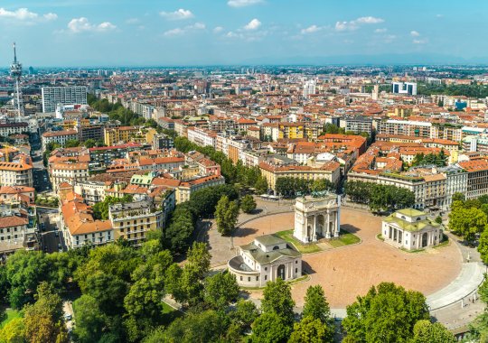 Milano för ensamstående, Neapel för kapitalplacerare, Bologna för miljövänliga: bostadstrender 2025–2026
