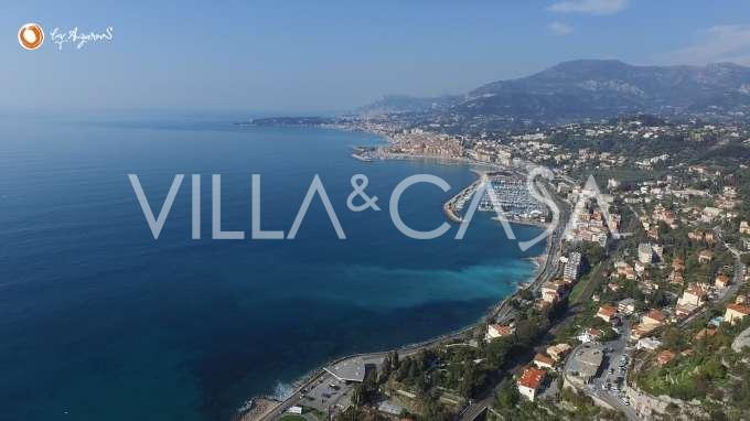 Villa med utsikt över Monaco och Franska Rivieran i Ventimiglia.