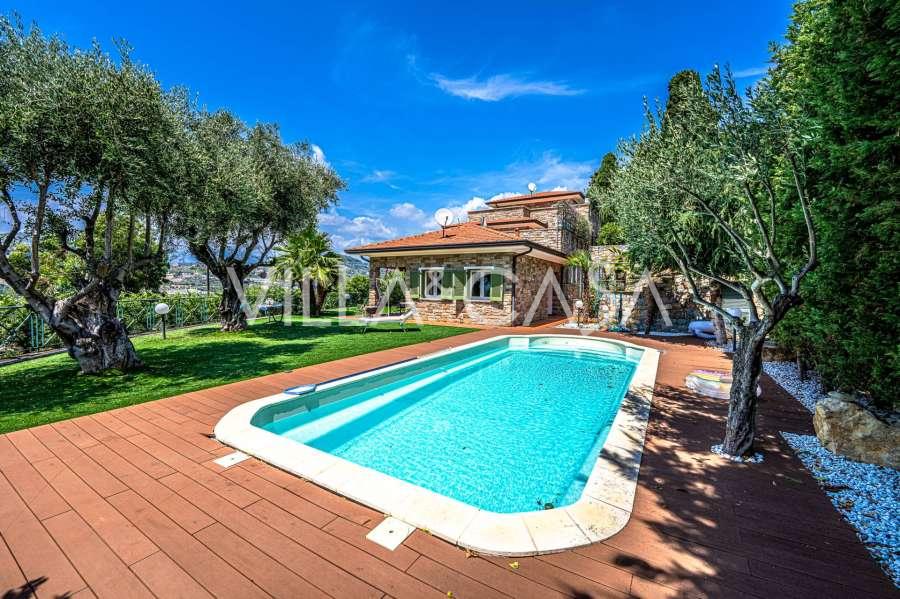 Villa in Bordighera for sale