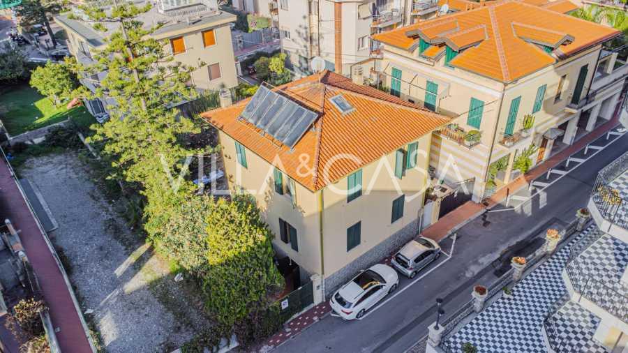 Villa i Bordighera i centrum