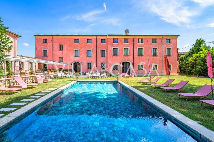 Lyxhotell i Reggio Emilia