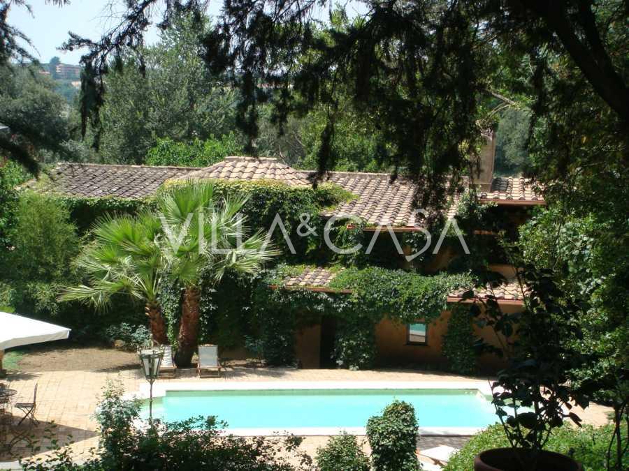 Historisk villa att hyra i en prestigefylld bostad i Rom