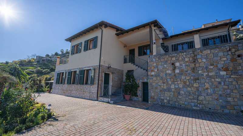 Villa på 200 m2 i Bordighera