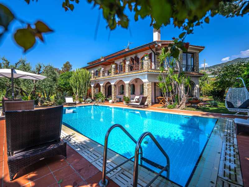 Villa till salu i Sanremo