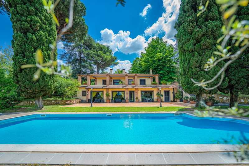 Frascati, Rom: lyxvilla med pool