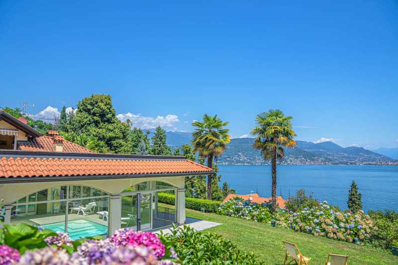 Exklusiv villa vid Lago Maggiore till salu