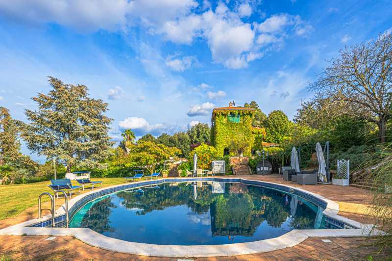 Villa till salu nära Rom.