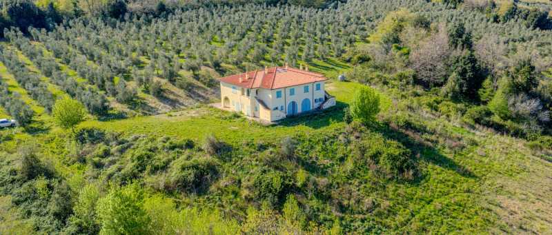 Egendom i Manciano, Toscana till salu