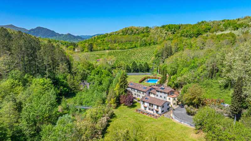 Till salu lyxig agriturismo i Toscana, Massa