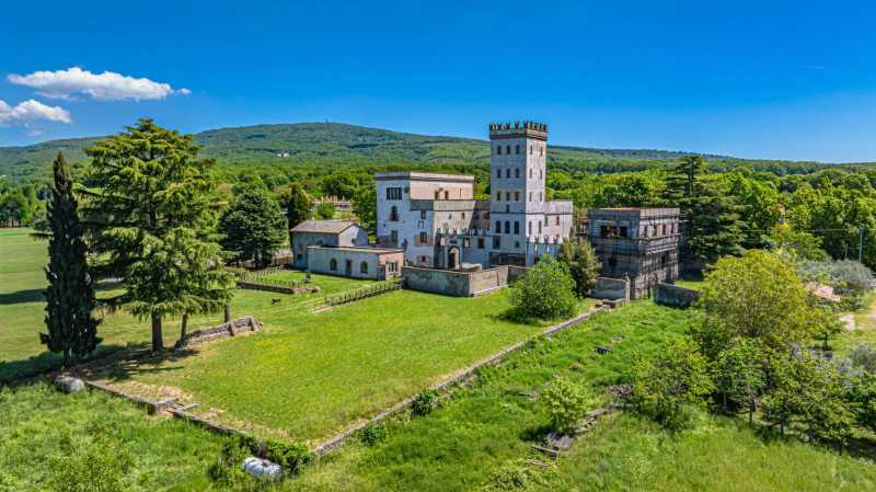 Slott till salu i Viterbo
