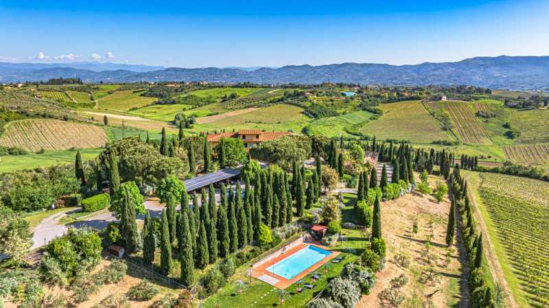 Till salu fantastiskt vinproduktionsföretag i Chianti, Toscana