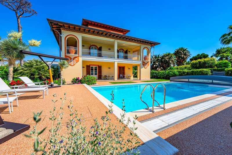 Lyxig villa till salu i Forte dei Marmi