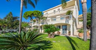 Villa vid havet i Sanremo.