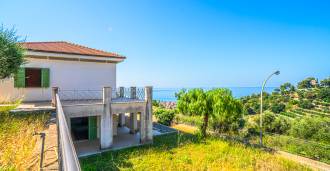 Modern villa i Bordighera