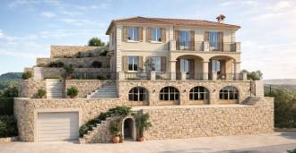 Villa för renovering i Bordighera till salu