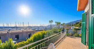 Elegant villa vid havet i San Remo till uthyrning