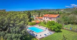 Till salu lyxigt agroturistiskt gods i Toscana
