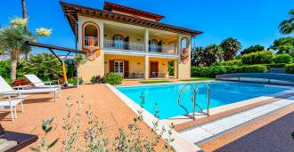 Lyxig villa till salu i Forte dei Marmi