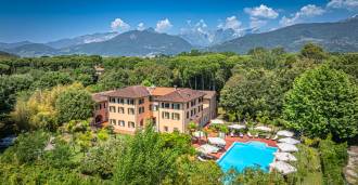 Till salu fantastisk hotell-villa vid Toscanas kust